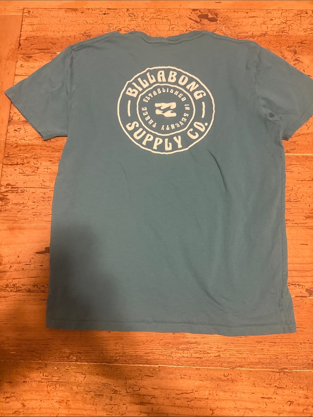 Billabong Men’s Short Sleeve Tee in Sea Blue with Chest Logo - Picture 2 of 3
